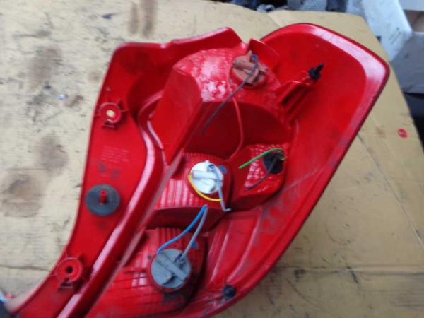 FEU ARRIERE GAUCHE OPEL KARL 6/2015+ - Vue 2